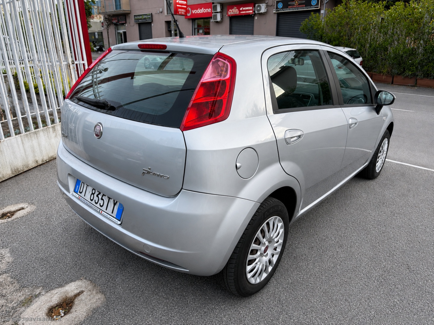 Grande Punto 1.4 77CV 5p. GAS METANO DYNAMIC NATURAL POWER - immagine 9