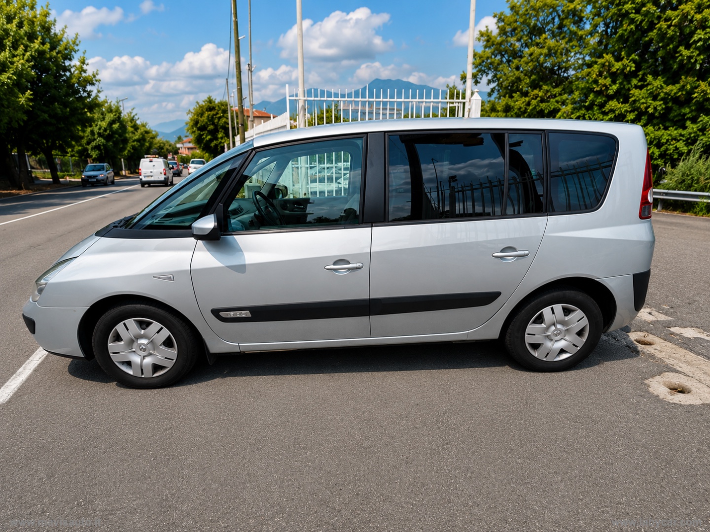 Espace 1.9 dCi Expression 7POSTI - immagine 9