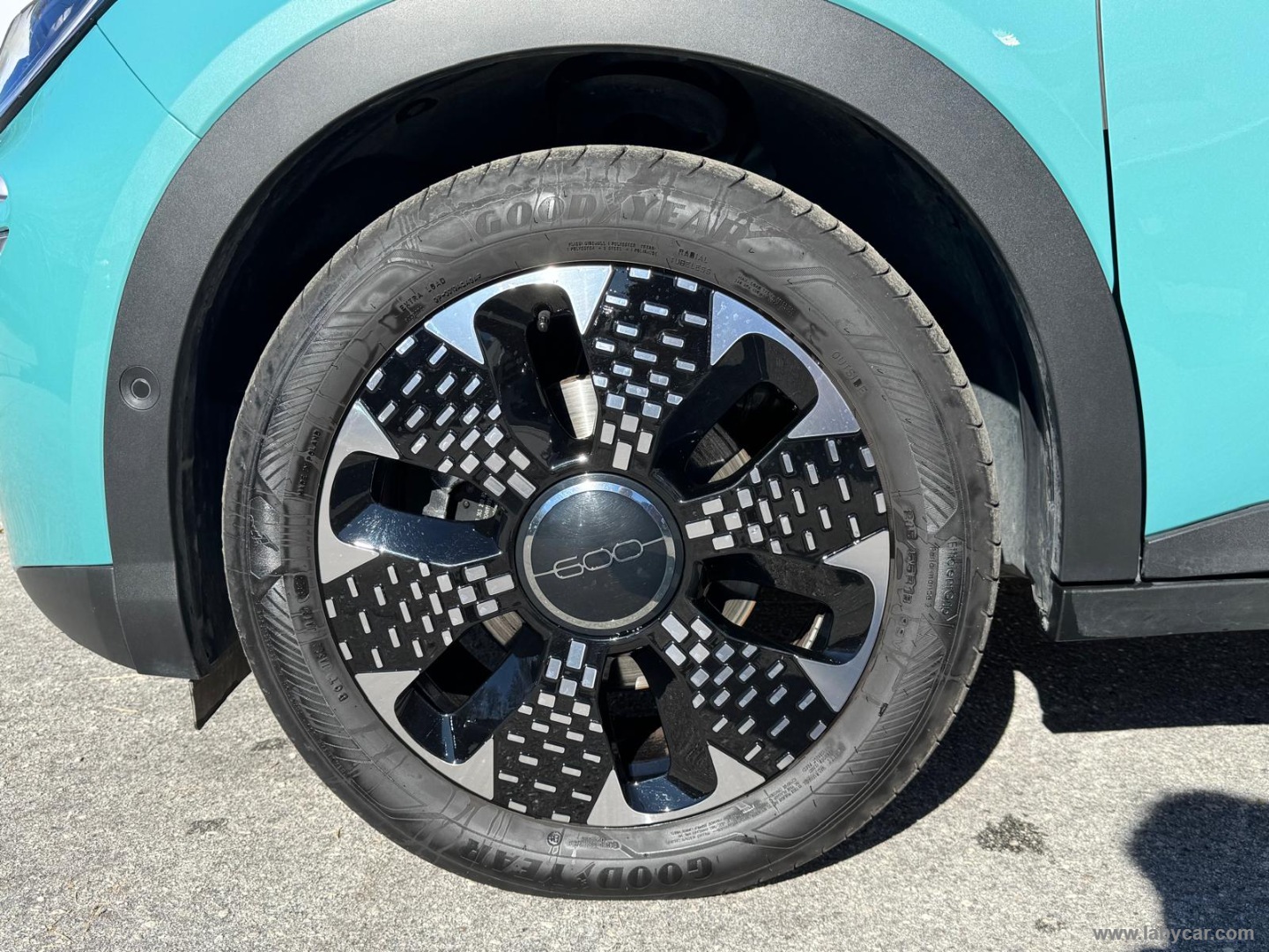 Fiat 600 Hybrid 136 CV DCT MHEV La Prima - Immagine 9