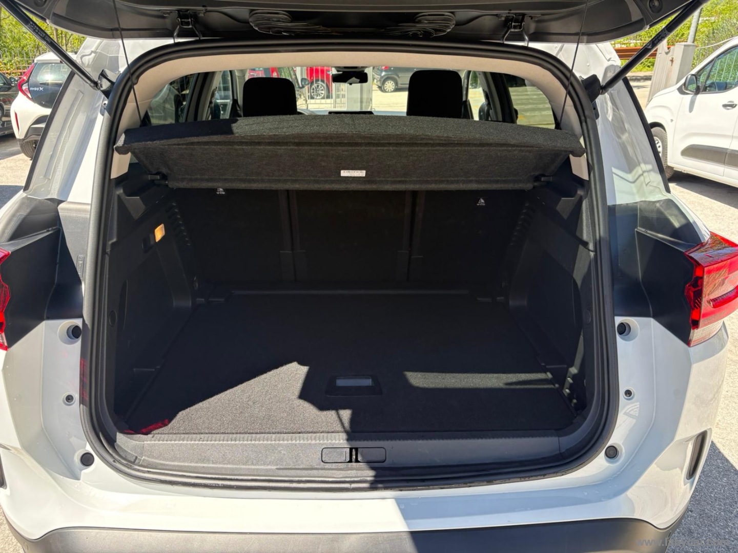 C5 Aircross BlueHDi 130 S&S EAT8 Plus - immagine 9