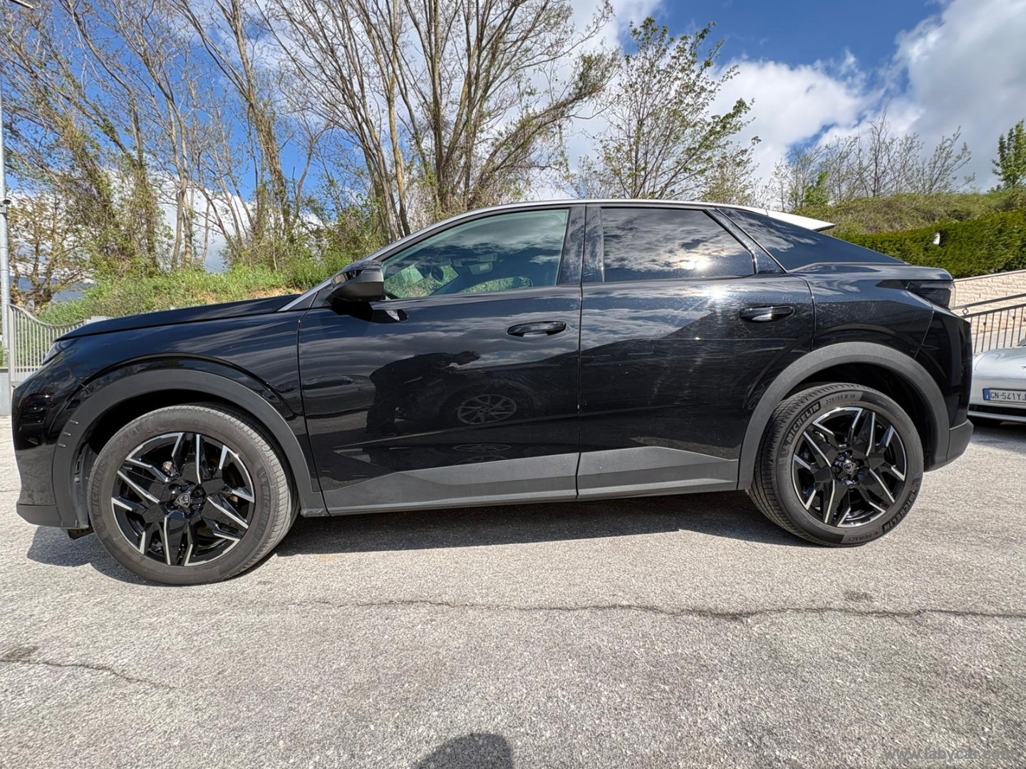 3008 Hybrid 136 e-DCS6 Allure - immagine 9