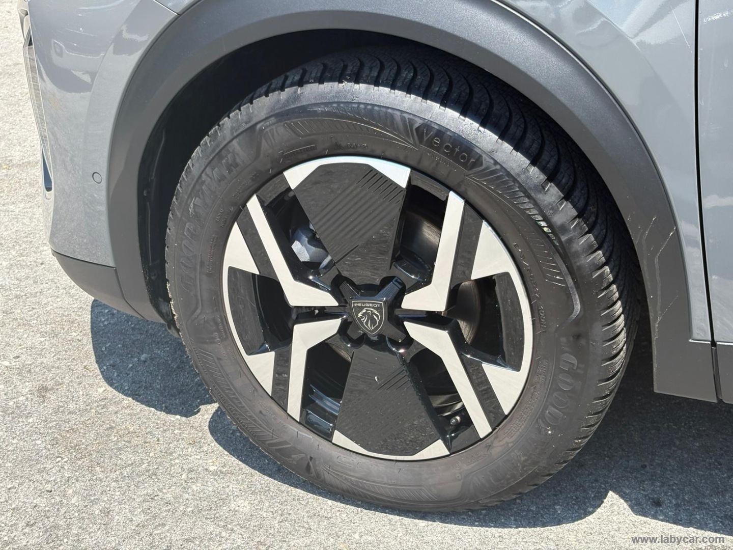 Peugeot 2008 PureTech 100 S&S Allure - Immagine 9