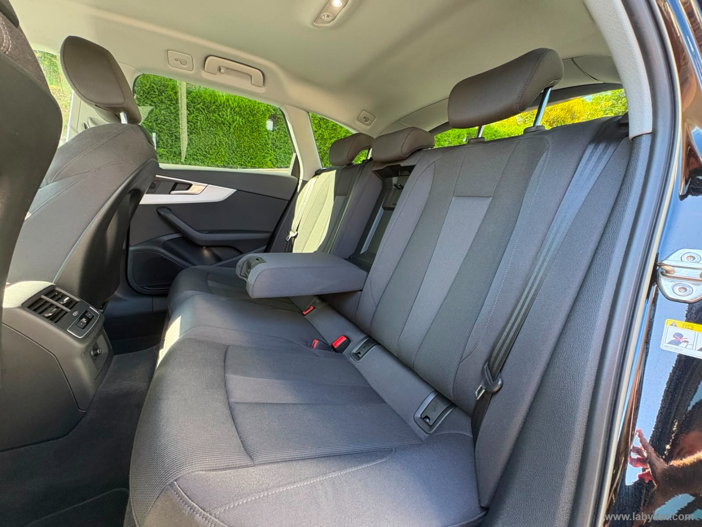 A4 Avant 35 TDI/163CV S tr. Business Adv - immagine 9