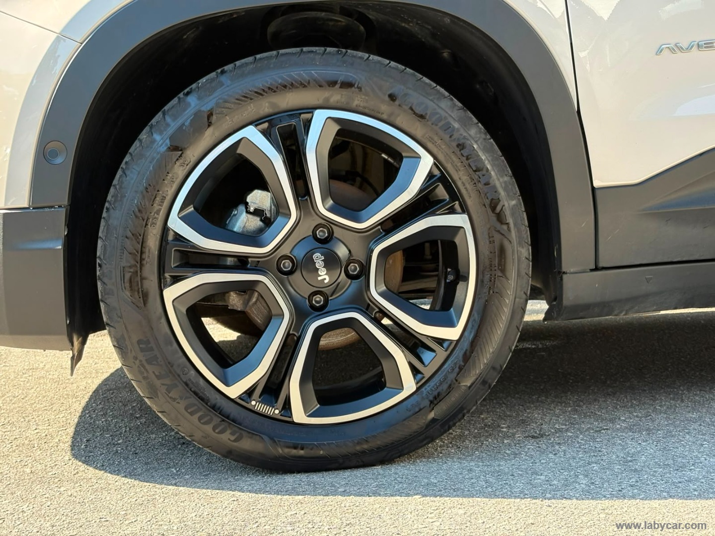 Jeep Avenger 1.2 Turbo Summit - Immagine 9
