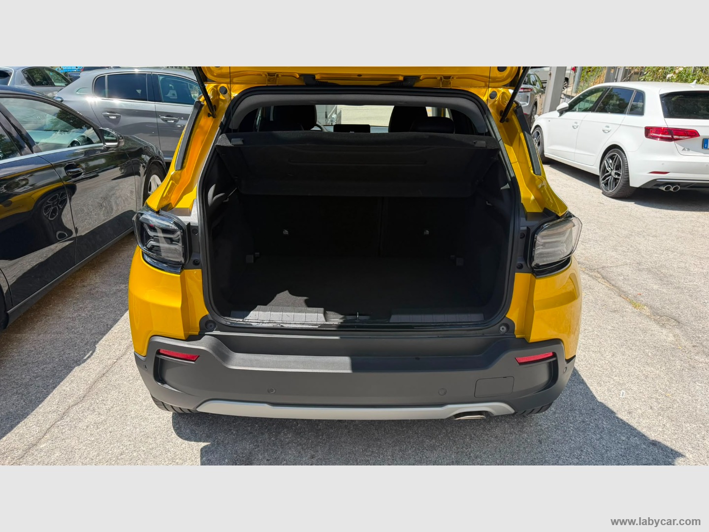 Jeep Avenger 1.2 Turbo Summit - Immagine 9