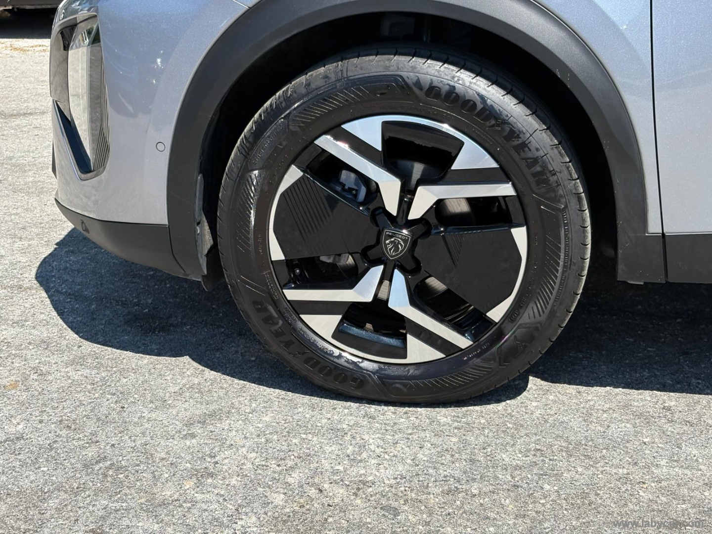 Peugeot 2008 PureTech 130 S&S EAT8 Allure - Immagine 9