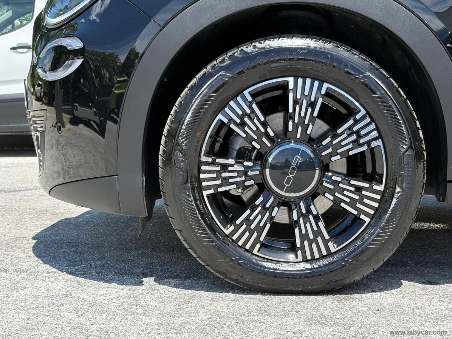 600 Hybrid 145 CV DCT MHEV Icon - immagine 9