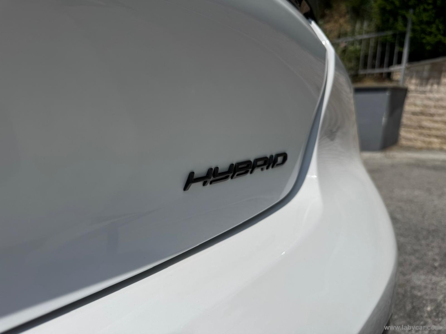 Peugeot 208 Hybrid 110 e-DCS6 Allure - Immagine 9