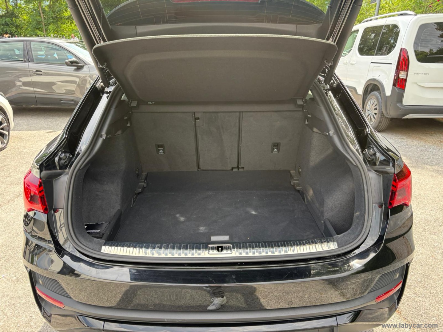 Audi Q3 SPB 35 TDI S tronic S line edition - Immagine 9