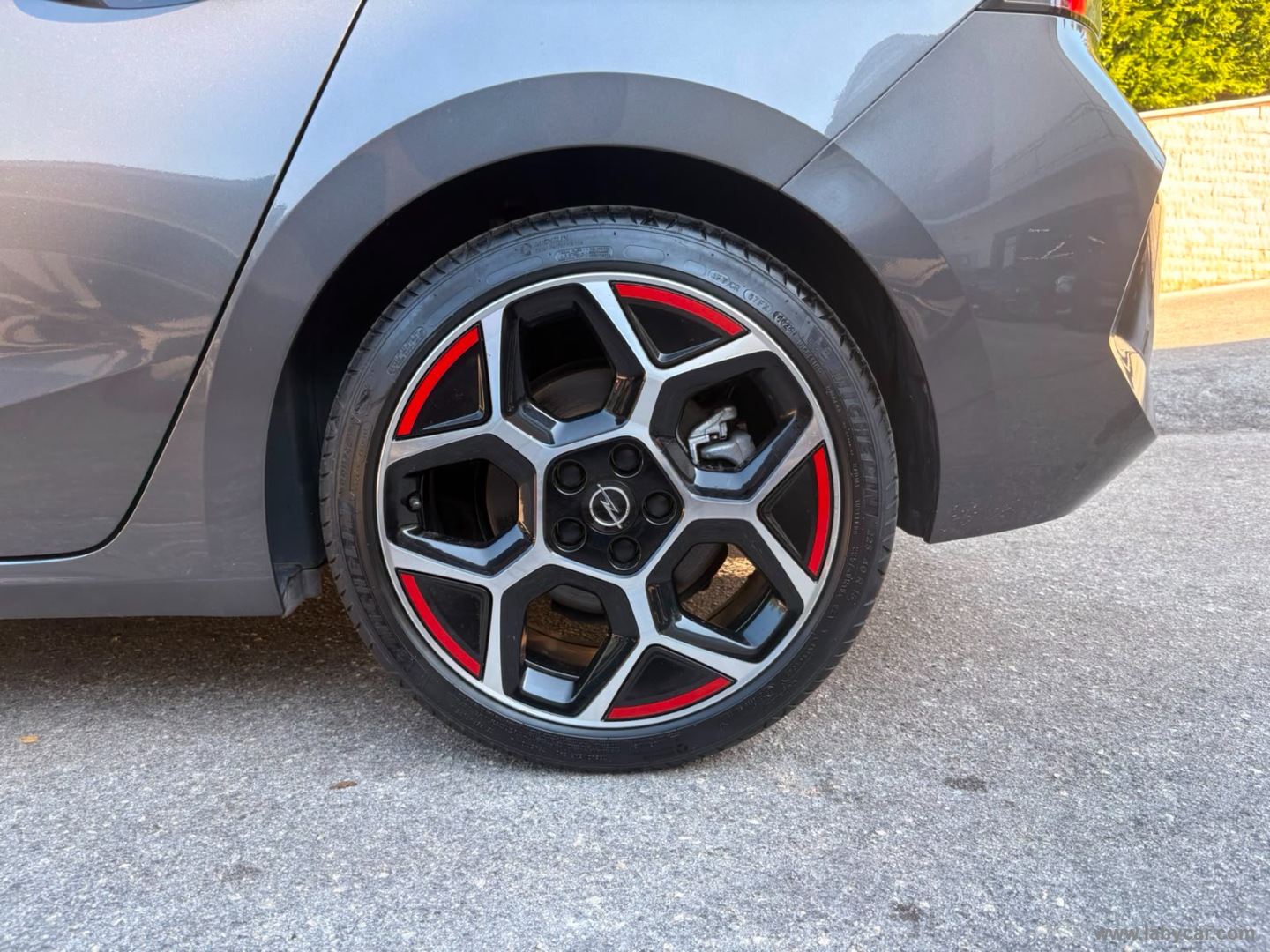 Opel Astra 1.6 PHEV 180 CV AT8 GS - Immagine 9