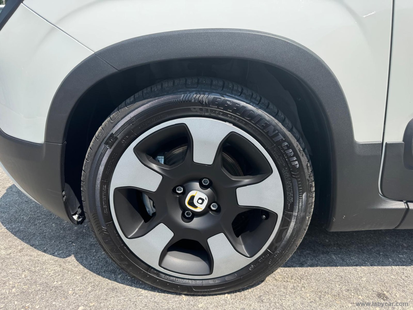 Fiat Panda 1.0 FireFly S&S Hybrid Pandina - Immagine 9