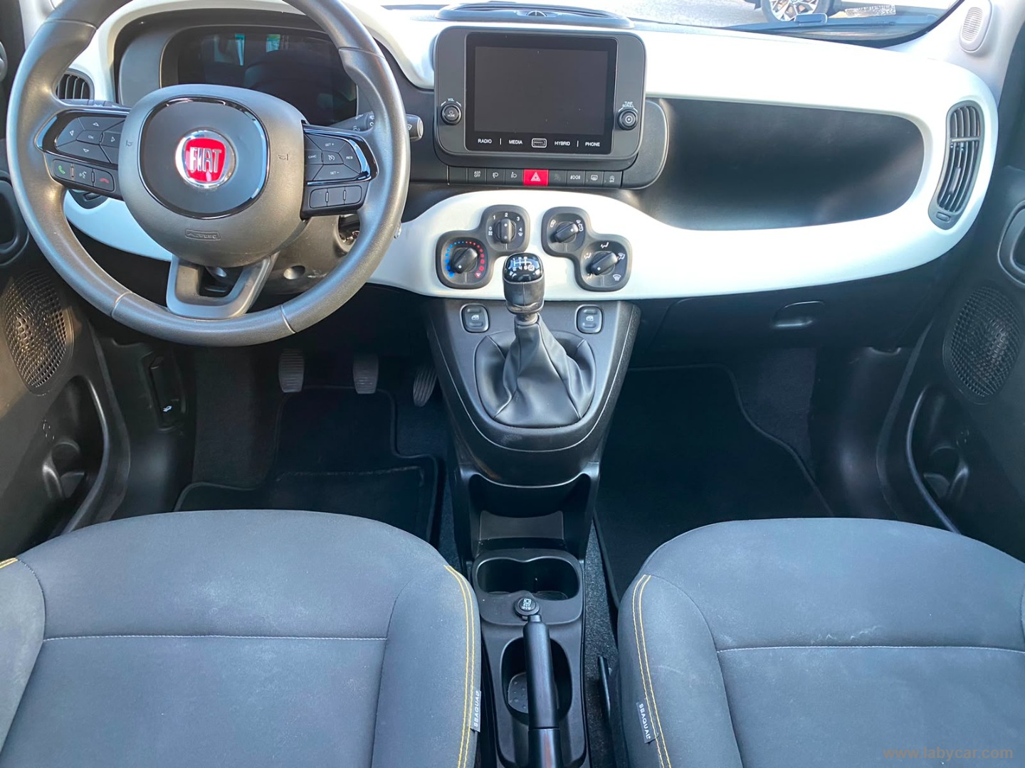 Fiat Panda 1.0 FireFly S&S Hybrid Pandina - Immagine 9