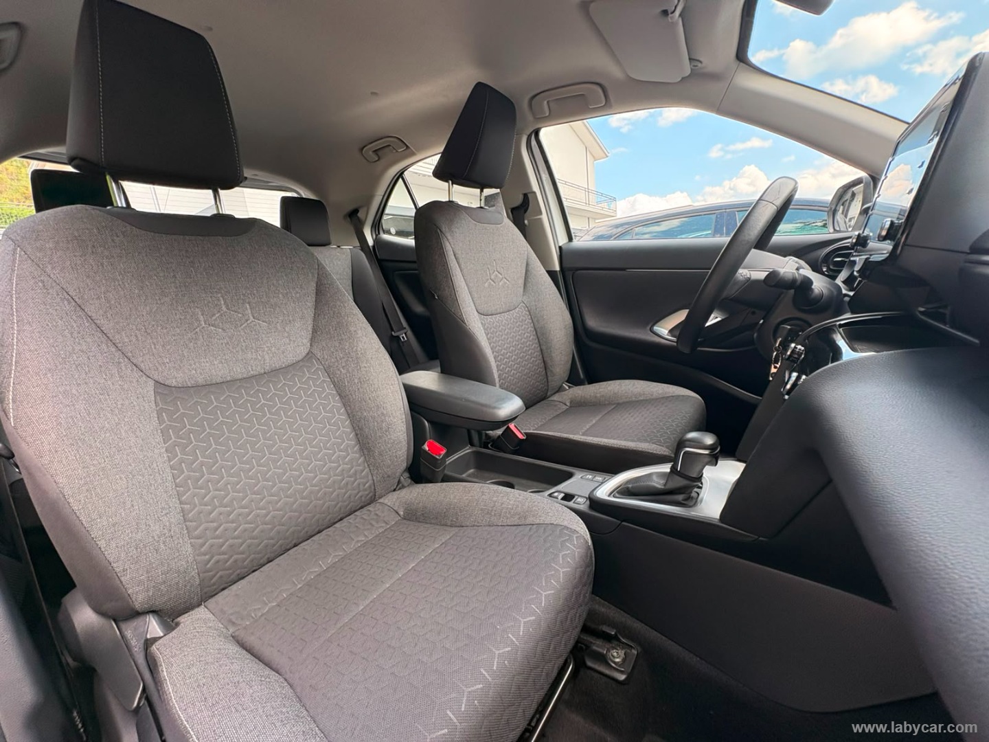 Toyota Yaris Cross Cross 1.5 Hybrid 5p. E-CVT Active - Immagine 9