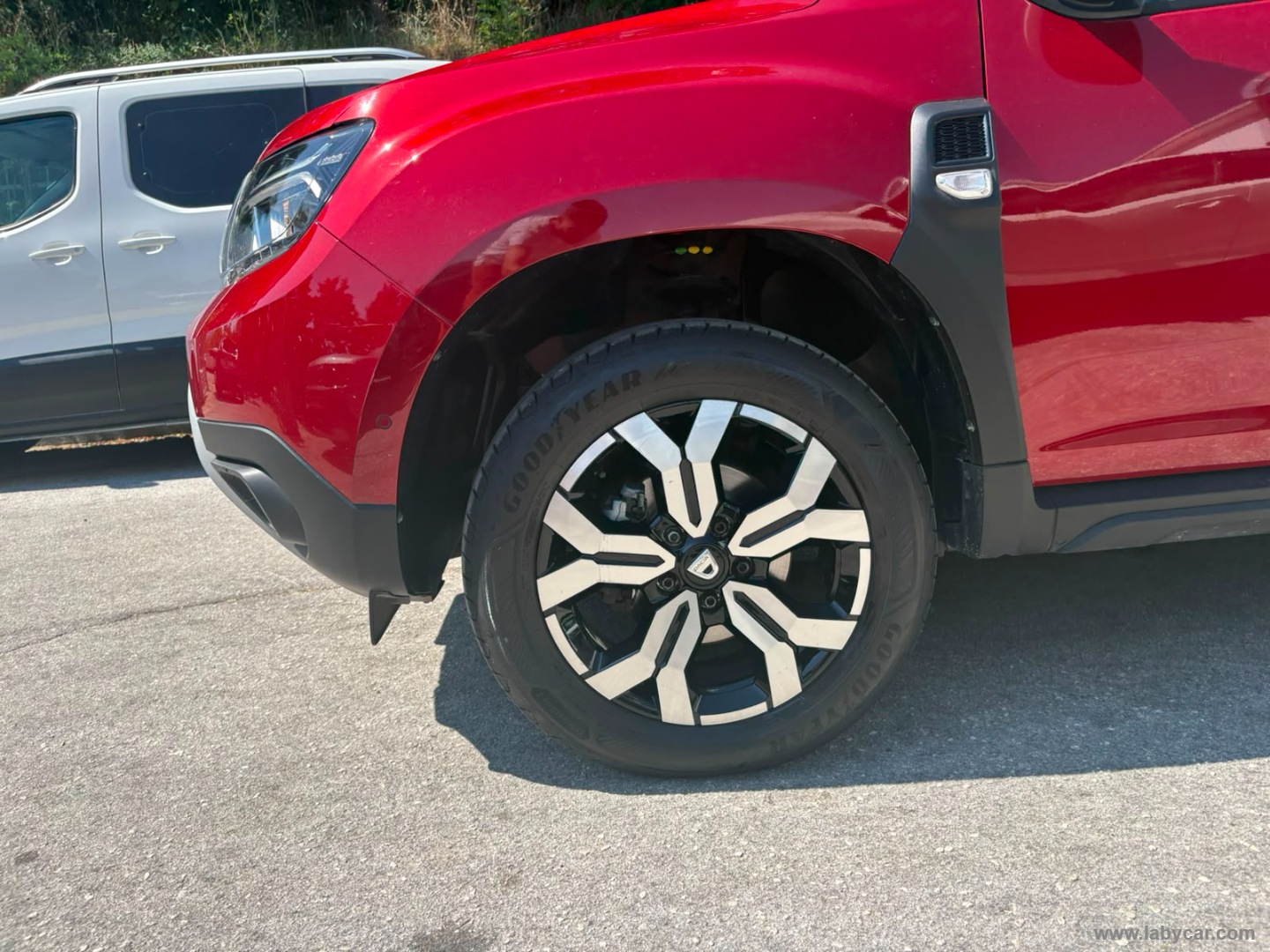 Dacia Duster 1.0 TCe GPL 4x2 Prestige - Immagine 9