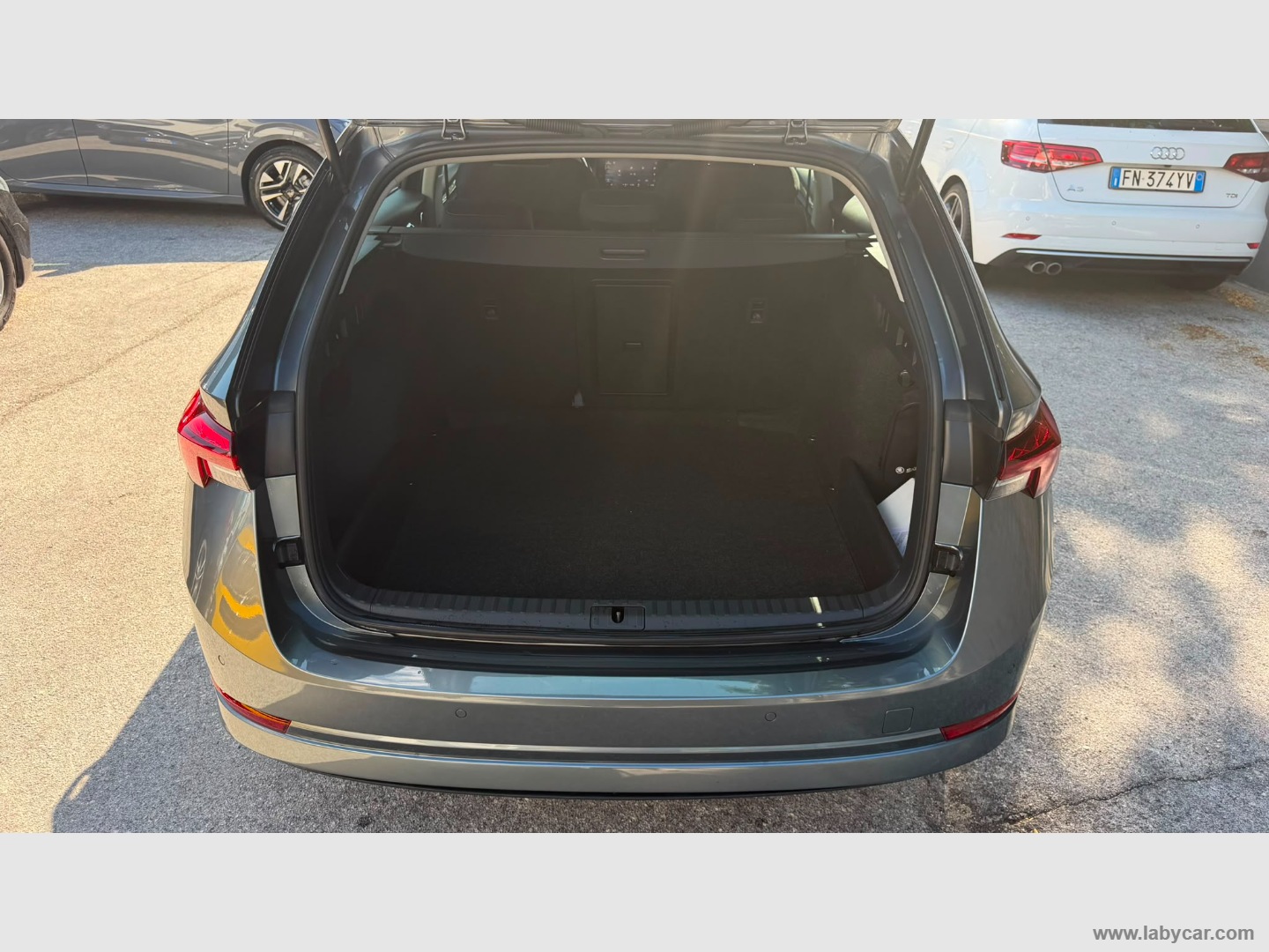 Skoda Octavia 2.0 TDI SCR 150CV DSG Wag. Style - Immagine 9