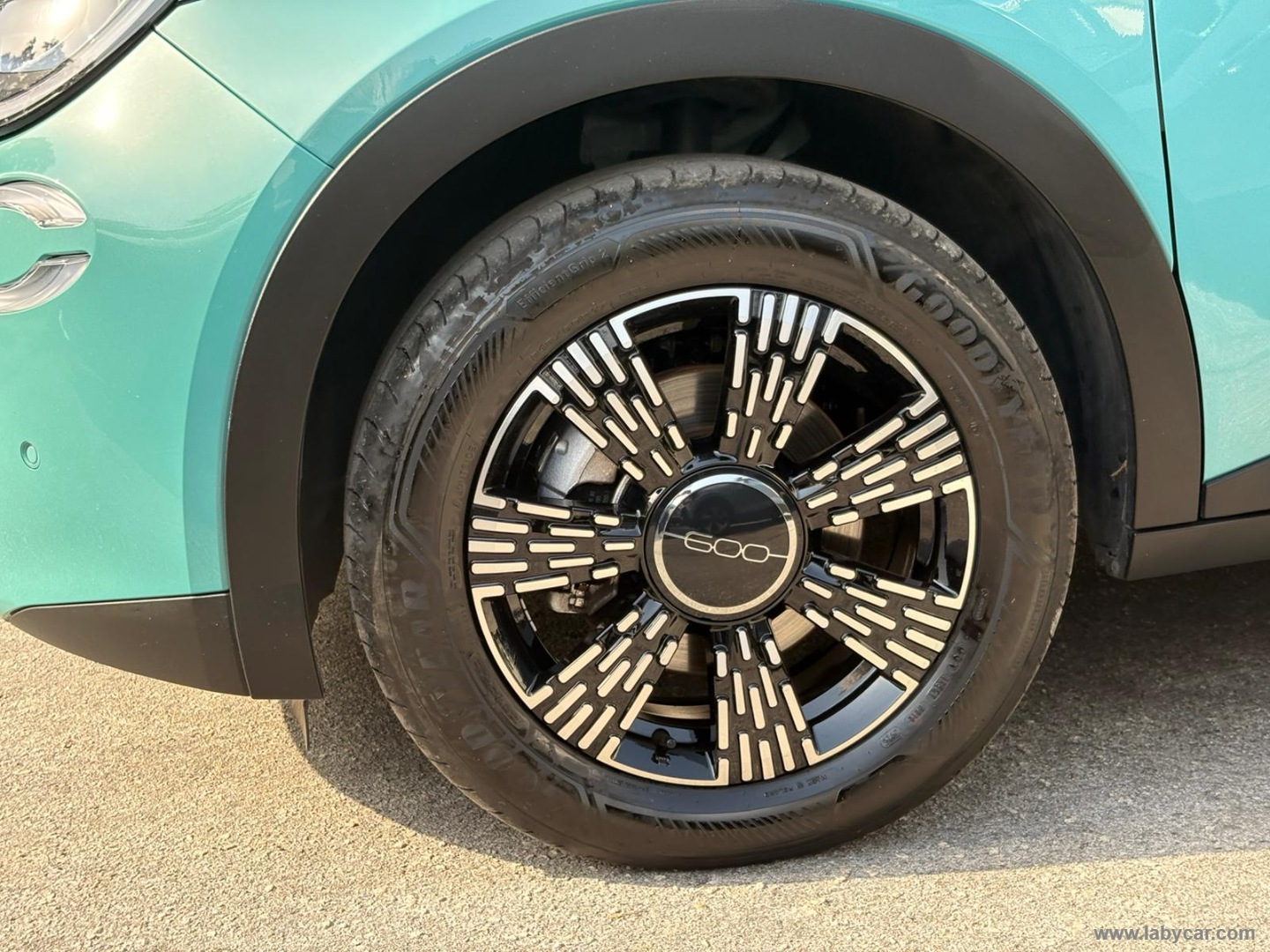 Fiat 600 Hybrid 145 CV DCT MHEV Icon - Immagine 9
