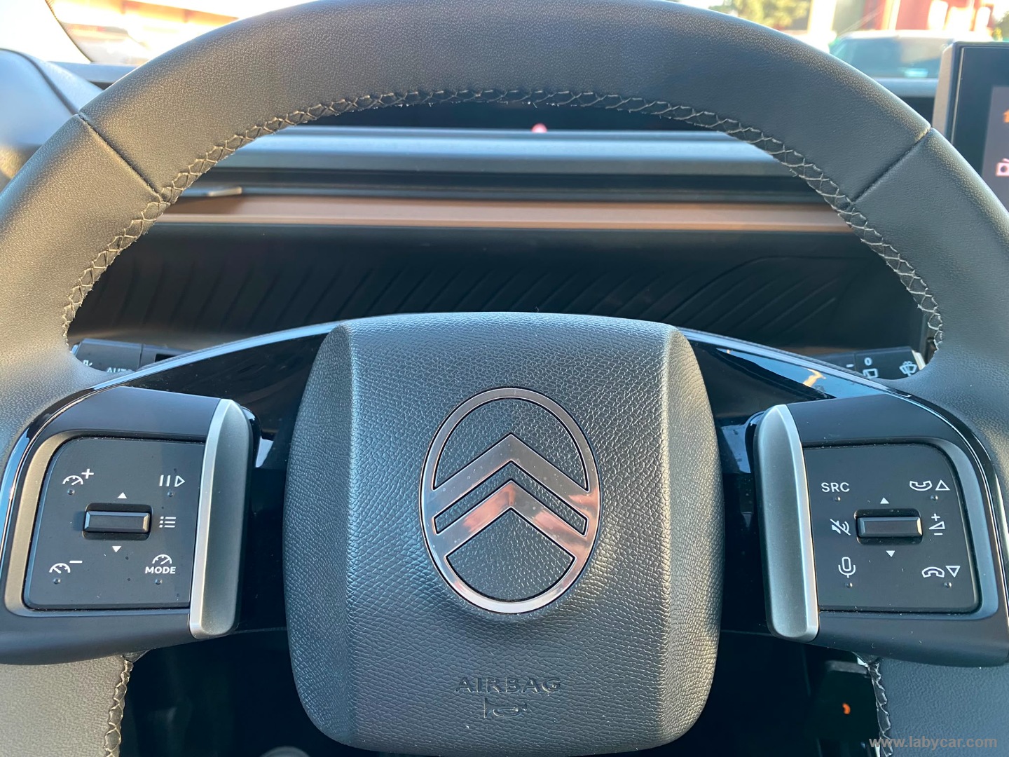 Citroën C3 Aircross PureTech Turbo 100 Plus - Immagine 9