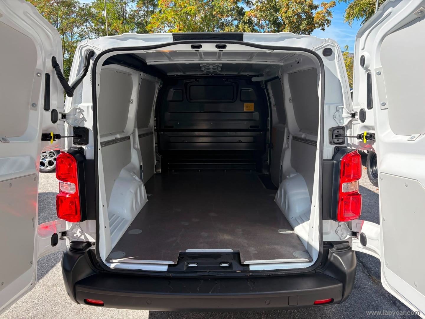 Fiat Scudo 2.0 BlueHDi 145 AT8 PL-TN Furg. - Immagine 9
