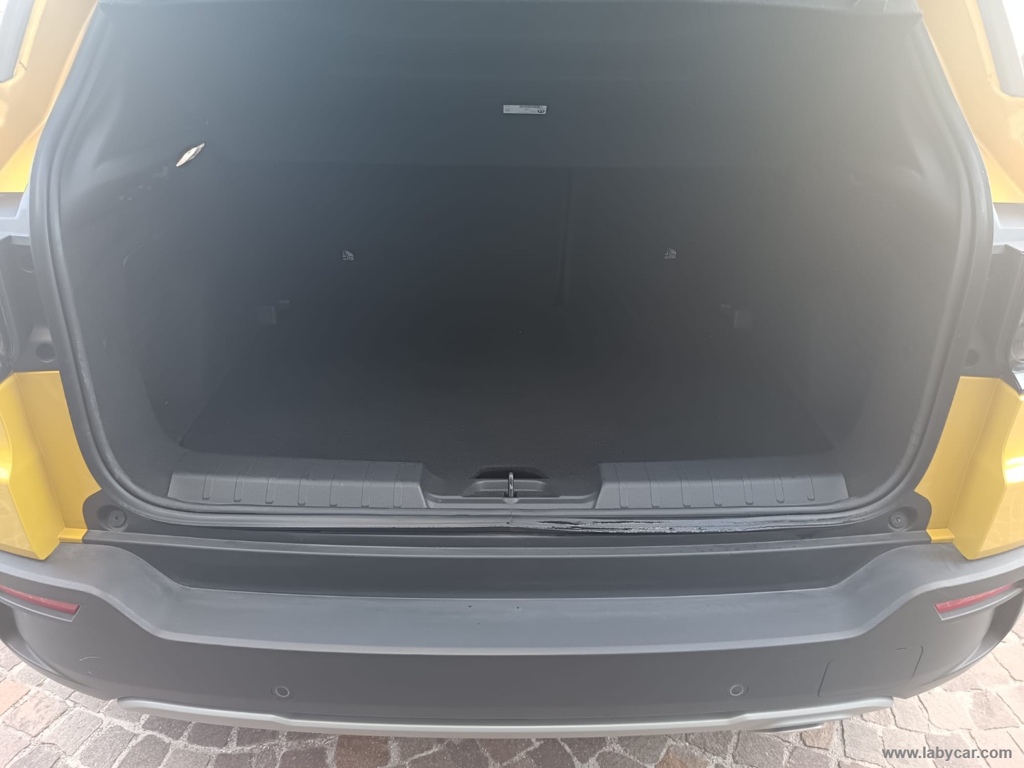 Jeep Avenger 1.2 Turbo Altitude - Immagine 9