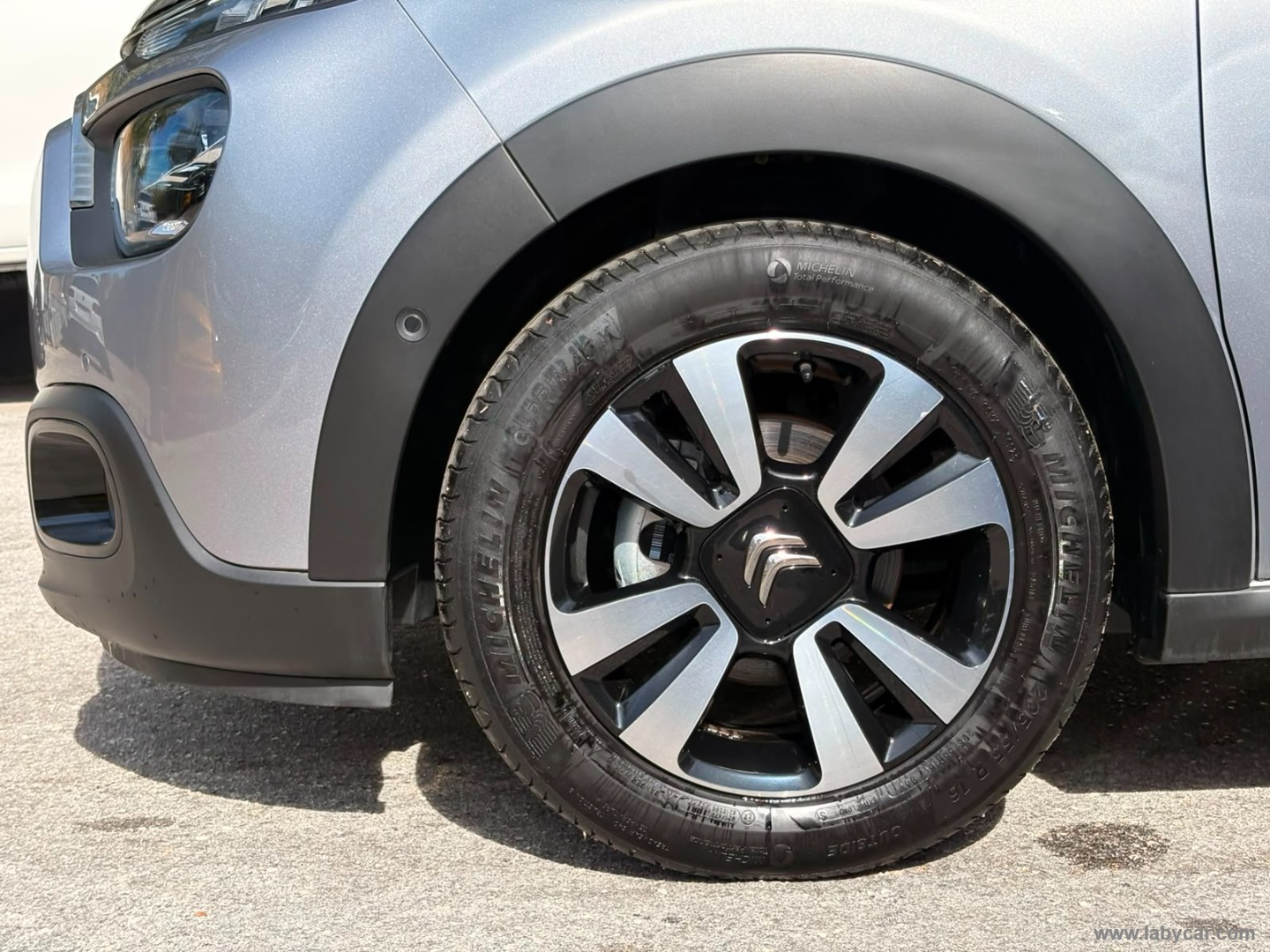 Citroën C3 PureTech 110 S&S Shine - Immagine 9