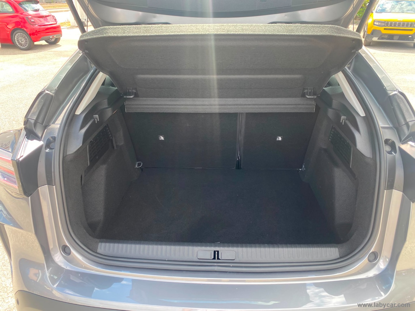 Citroën C4 Hybrid 145 e-DCS6 Plus - Immagine 9