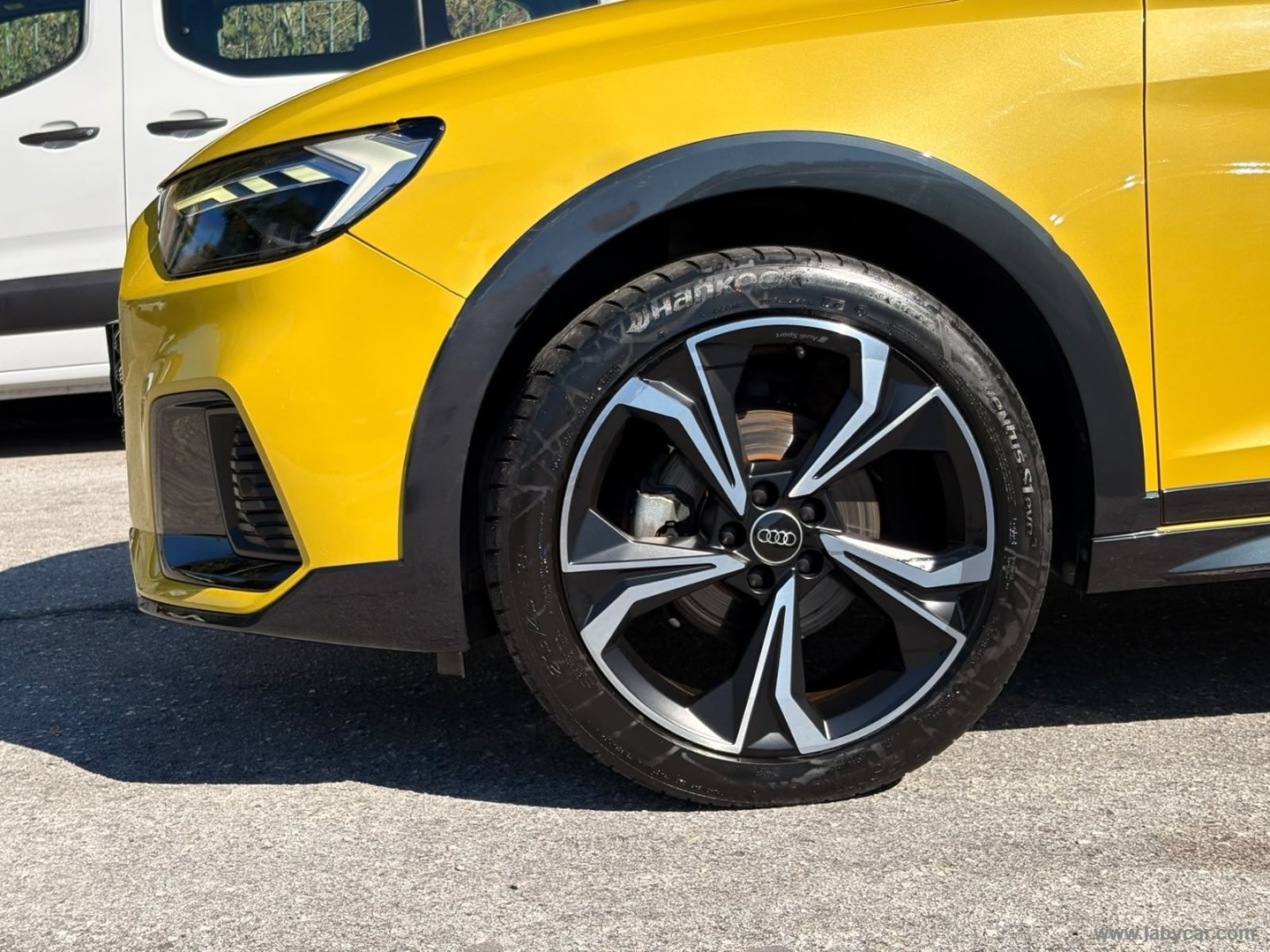 Audi A1 allstreet 30 TFSI S tr. Id. Contrast - Immagine 9