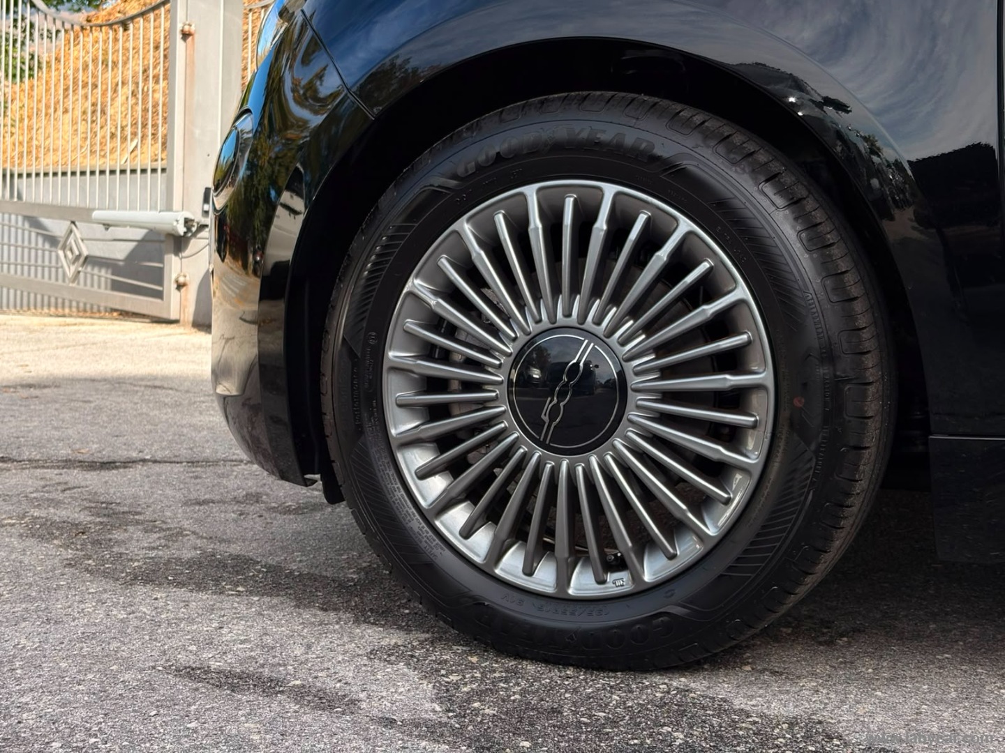 Fiat 500 Berlina Hybrid Icon - Immagine 9
