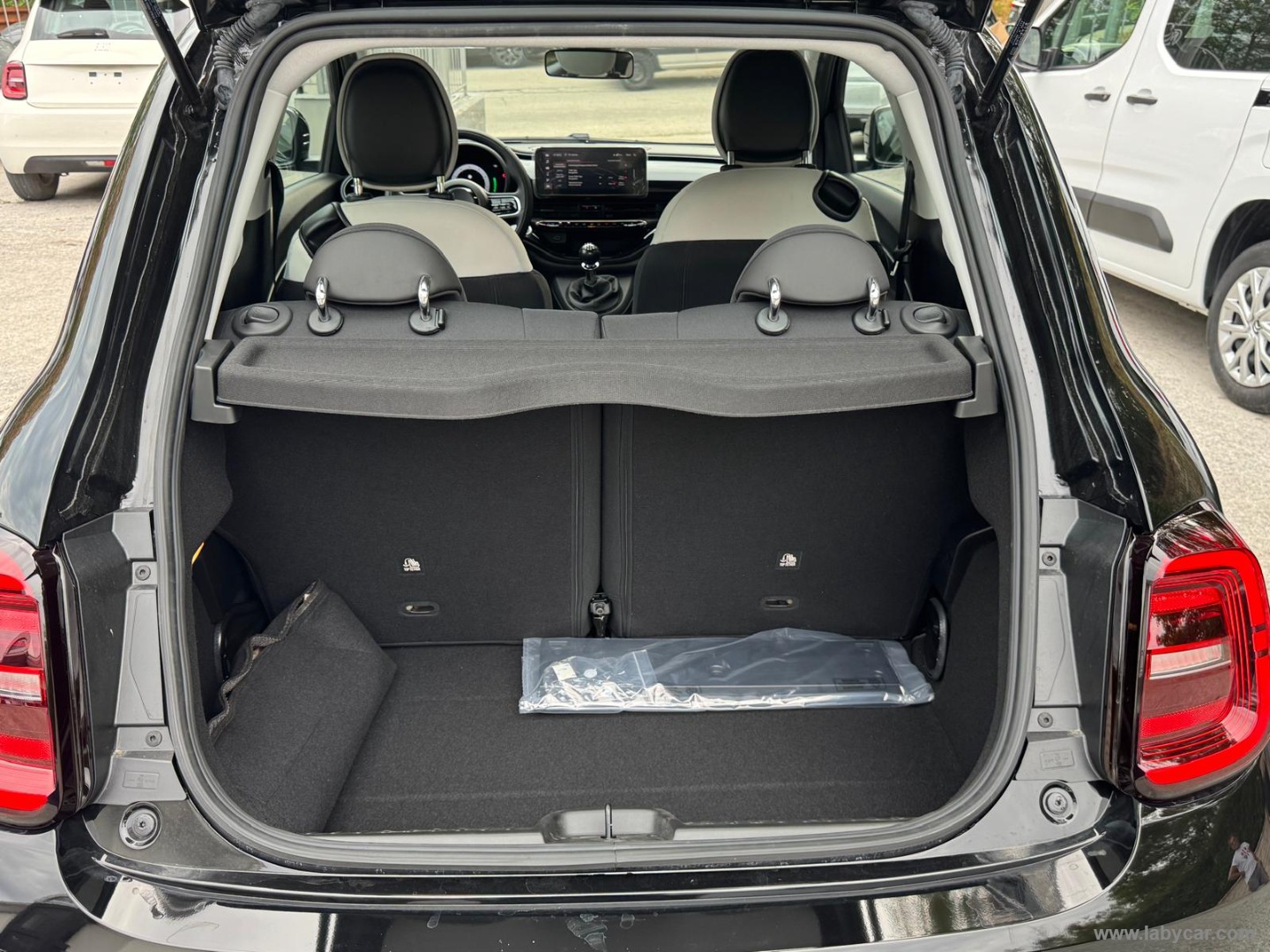 Fiat 500 Berlina Hybrid Icon - Immagine 9