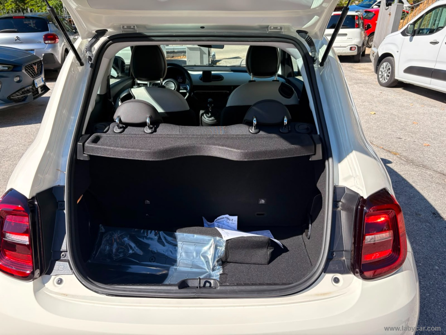 Fiat 500 Berlina Hybrid Pop - Immagine 9