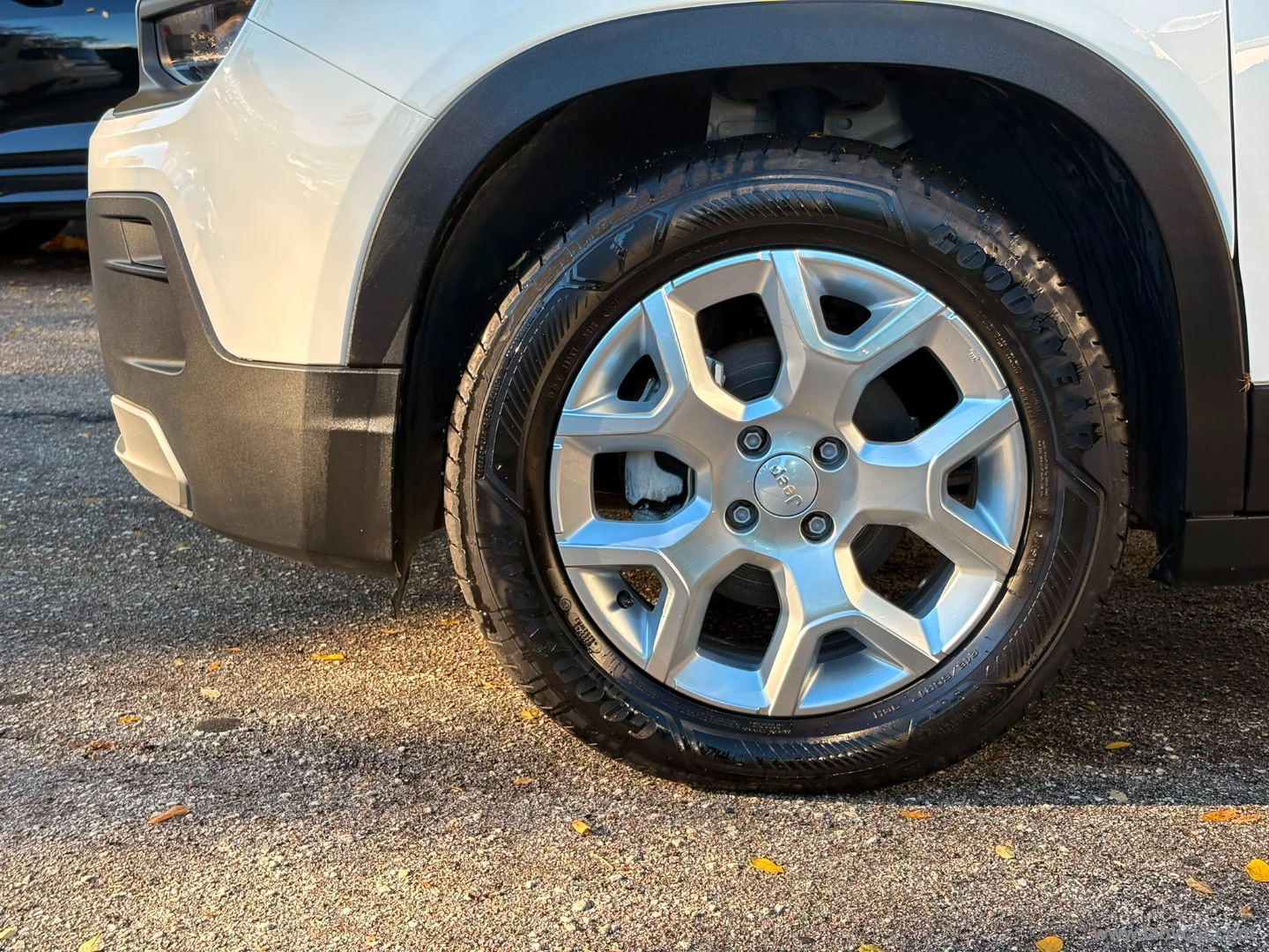 Jeep Avenger 1.2 Turbo Altitude - Immagine 9