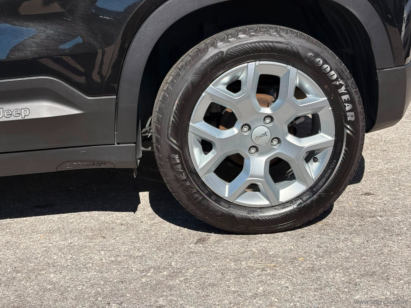 Jeep Avenger 1.2 Turbo Altitude - Immagine 9