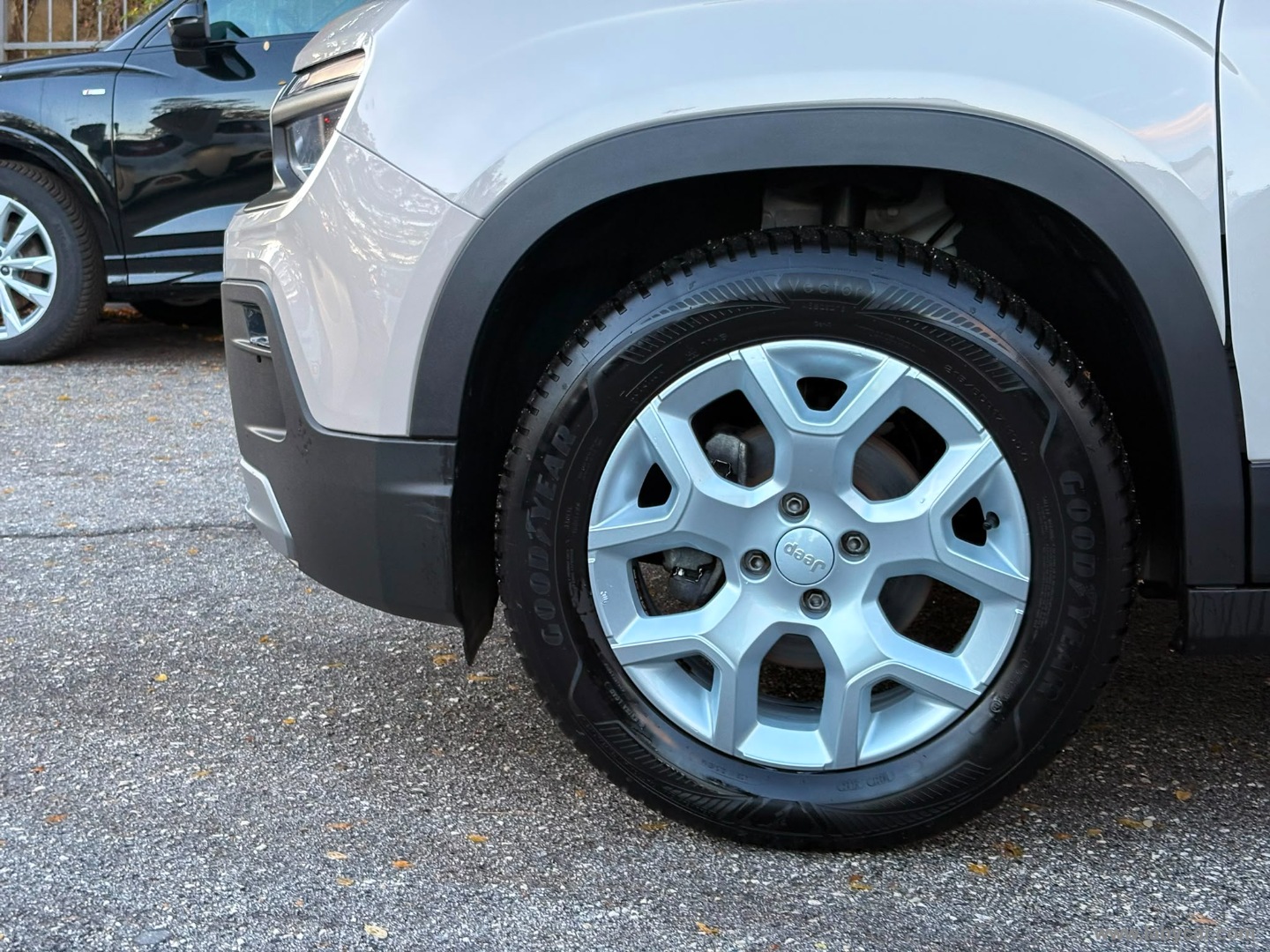 Jeep Avenger 1.2 Turbo Altitude - Immagine 9