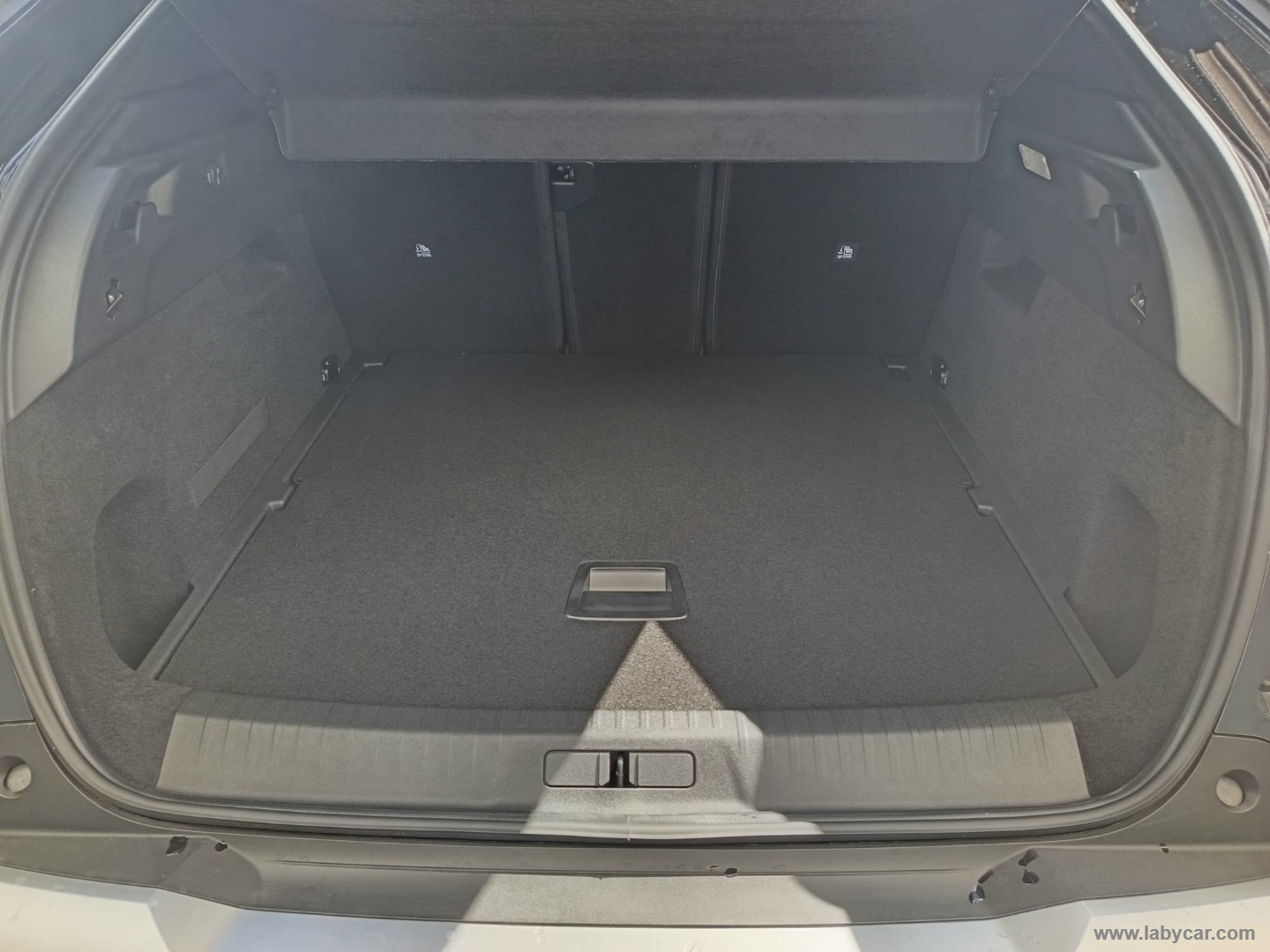 Peugeot 3008 Hybrid 145 e-DCS6 GT - Immagine 9