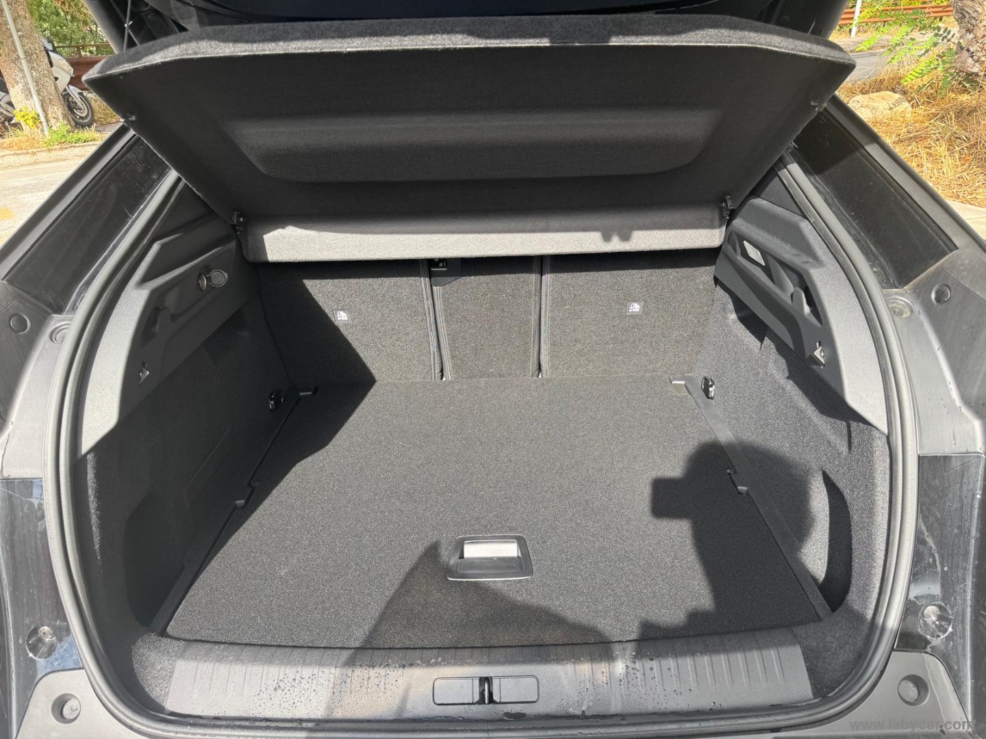 Peugeot 3008 Hybrid 145 e-DCS6 GT - Immagine 9