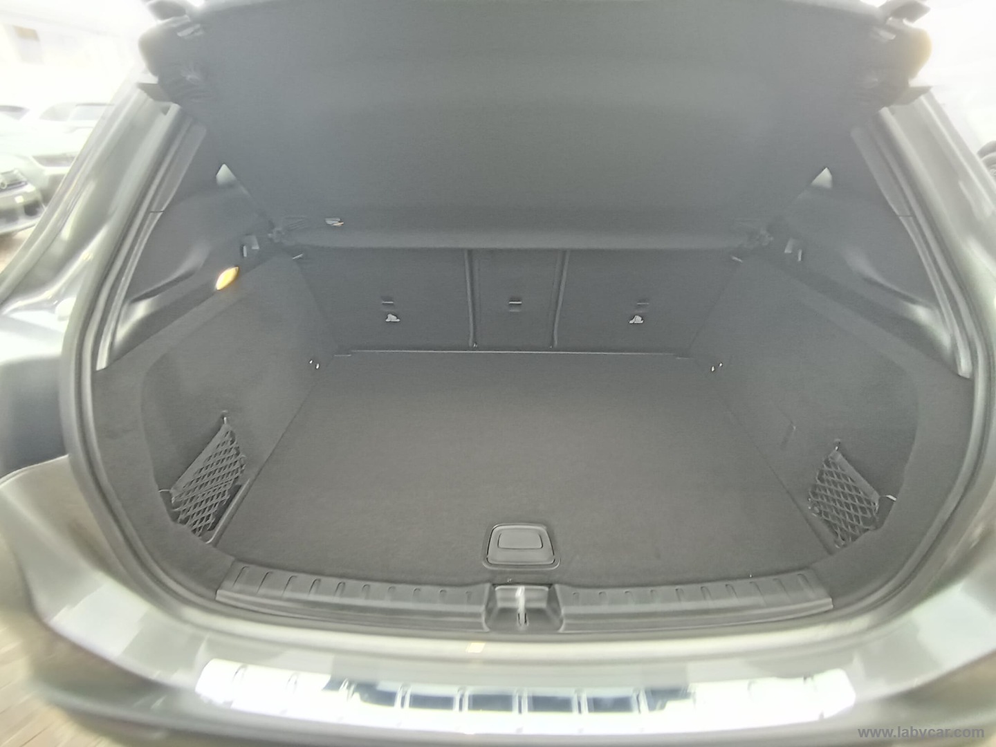 Mercedes-Benz Classe GLA GLA 200 d Automatic AMG Line Extra - Immagine 9
