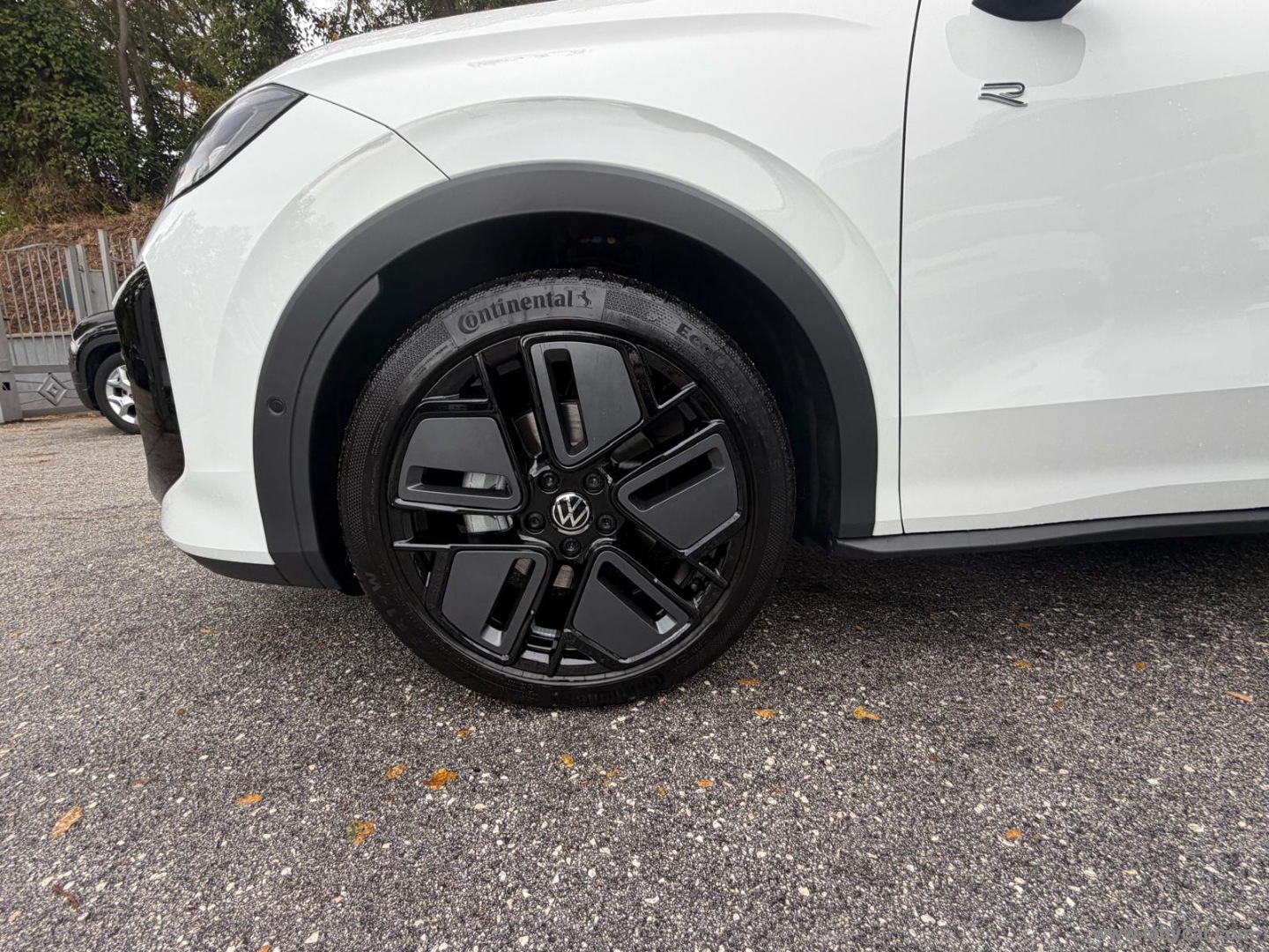 Volkswagen T-Roc 1.5 eTSI ACT 150 CV DSG R-Line - Immagine 9