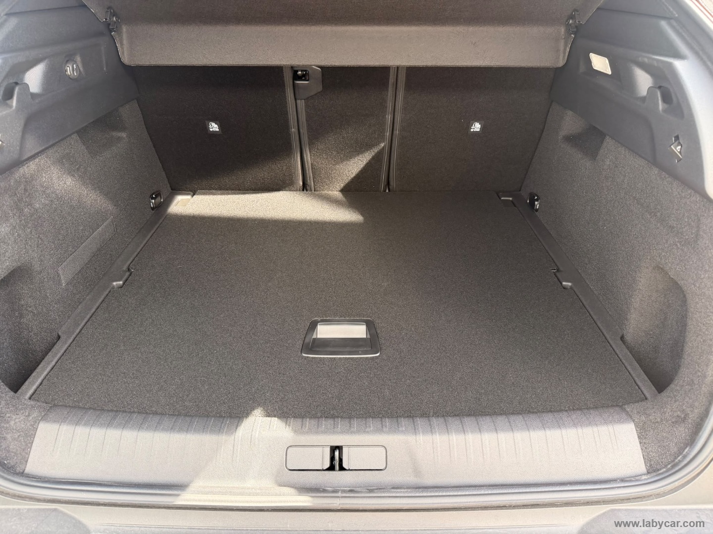 Peugeot 3008 Hybrid 145 e-DCS6 GT - Immagine 9