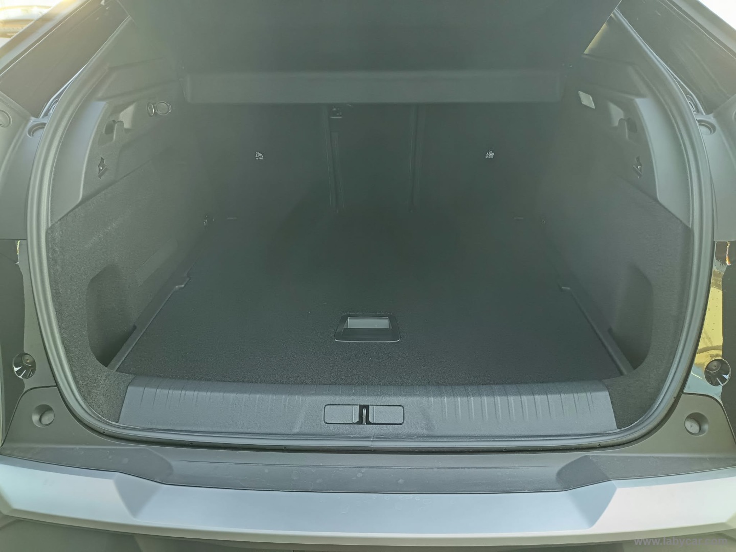 3008 Hybrid 145 e-DCS6 GT - immagine 9