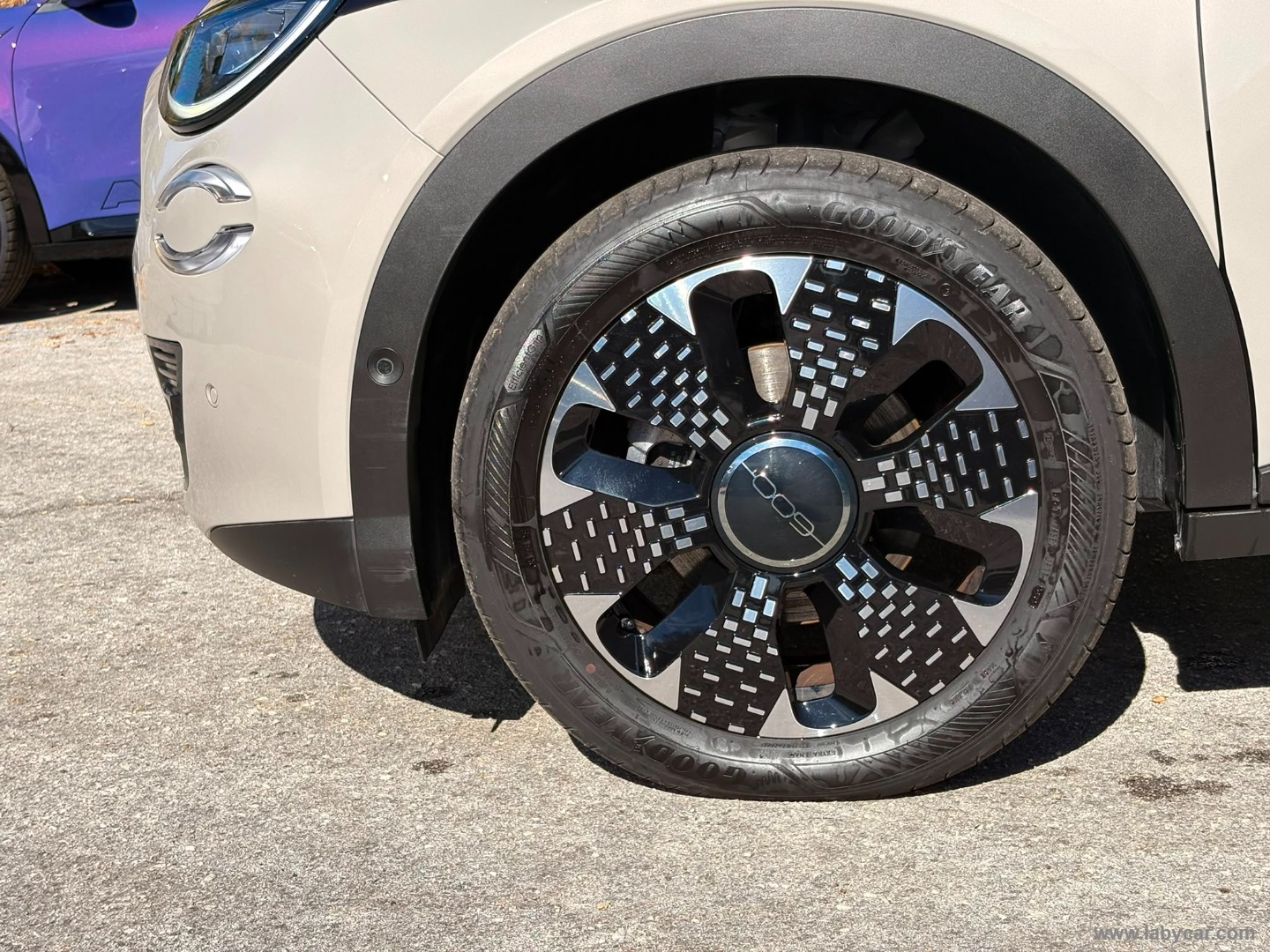 Fiat 600 Hybrid 110 CV DCT MHEV La Prima - Immagine 9