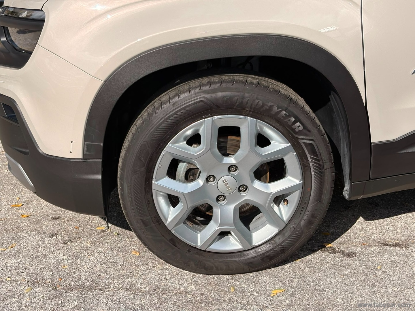 Jeep Avenger 1.2 Turbo Altitude - Immagine 9