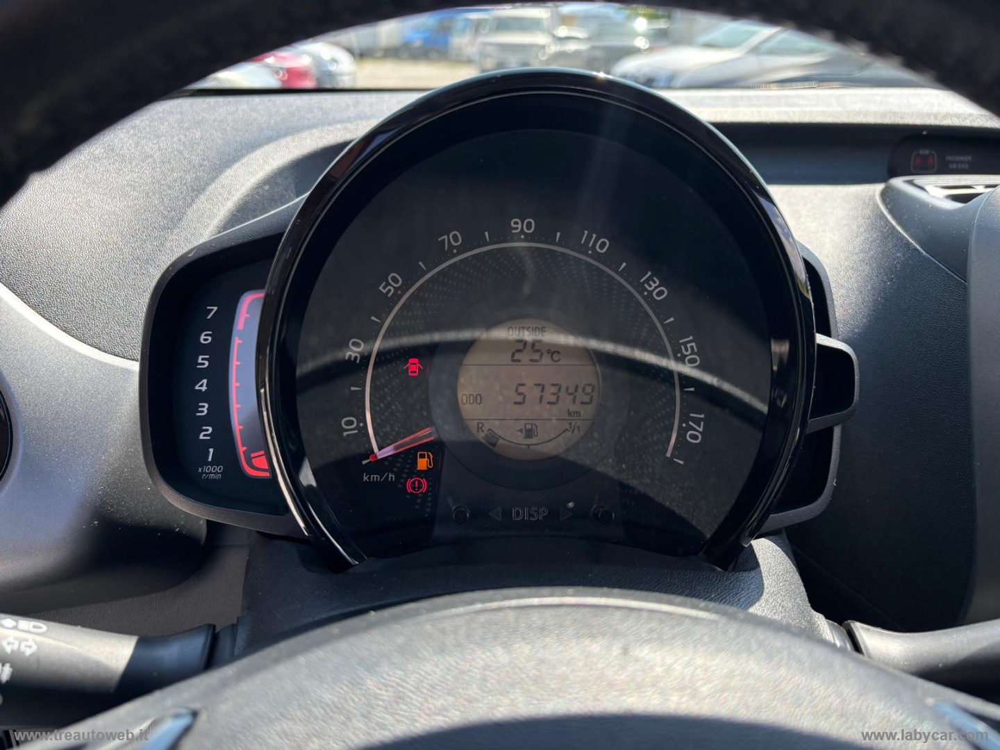 Aygo Connect 1.0 VVT-i 72 CV 5p. x-cool - immagine 9