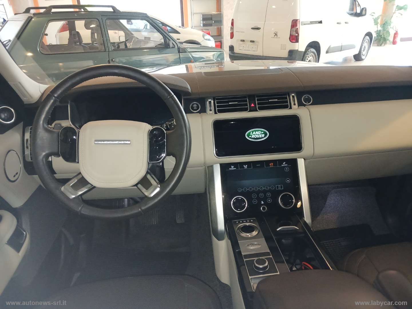 Range Rover 4.4 SDV8 FULL OPTIONAL FULL OPTIONAL TAGLIANDO APPENA ESEGUITO - immagine 9