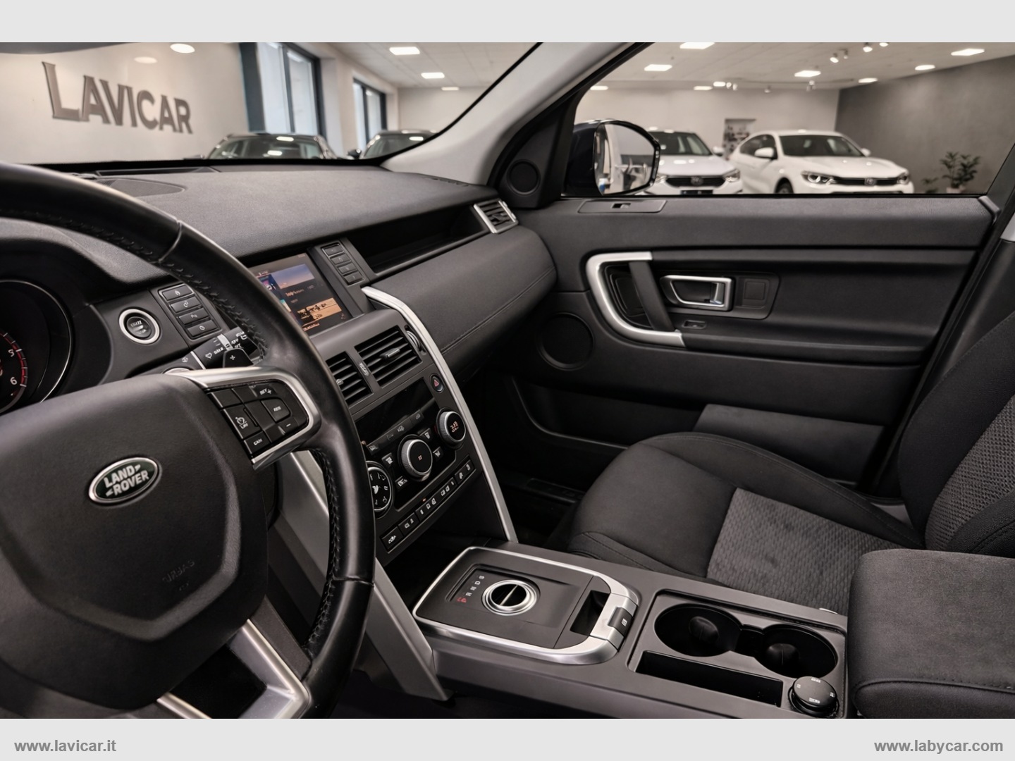 Discovery Sport 2.0 TD4 150 Bus.Pr. SE - immagine 9