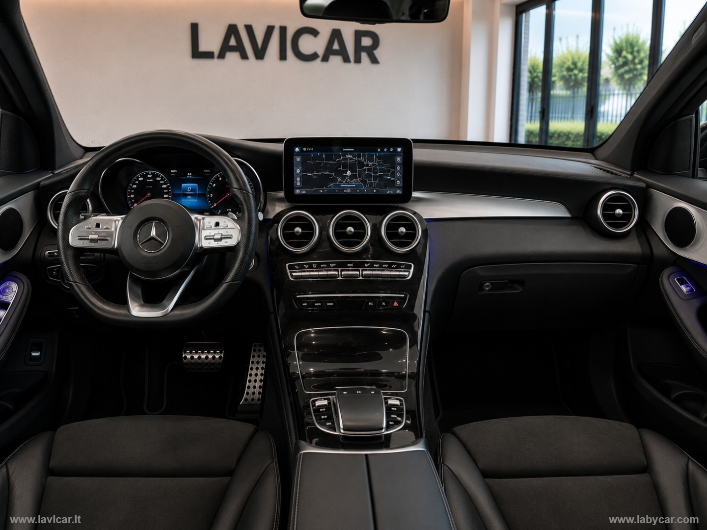 GLC 220 d 4Matic Coupé Premium Plus AMG - immagine 9