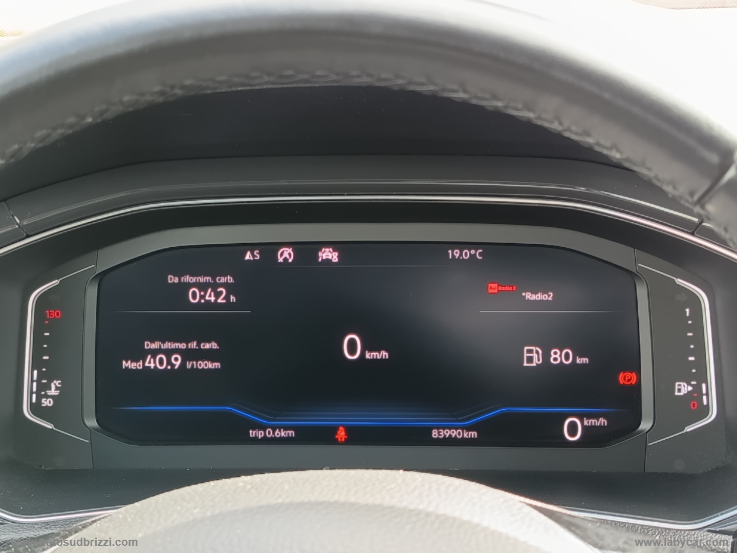 T-Roc 1.6 TDI SCR Advanced BlueMot.Tech. NAVI+RETRO - immagine 9
