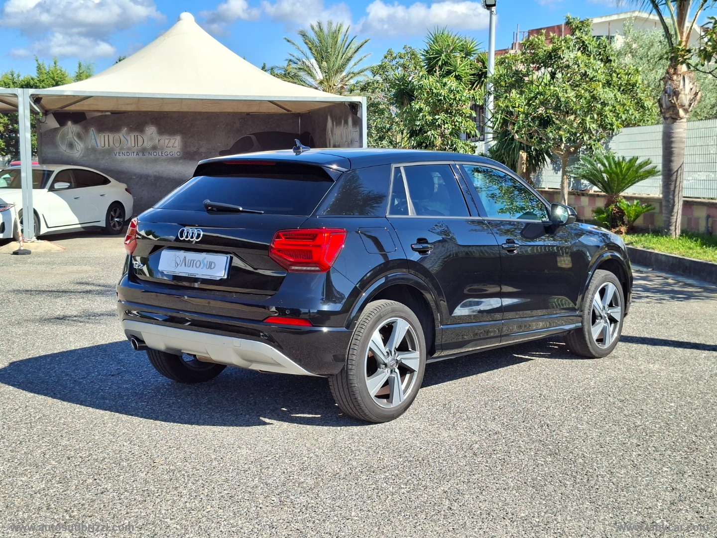 Q2 30 TDI S tronic Identity Black - immagine 9