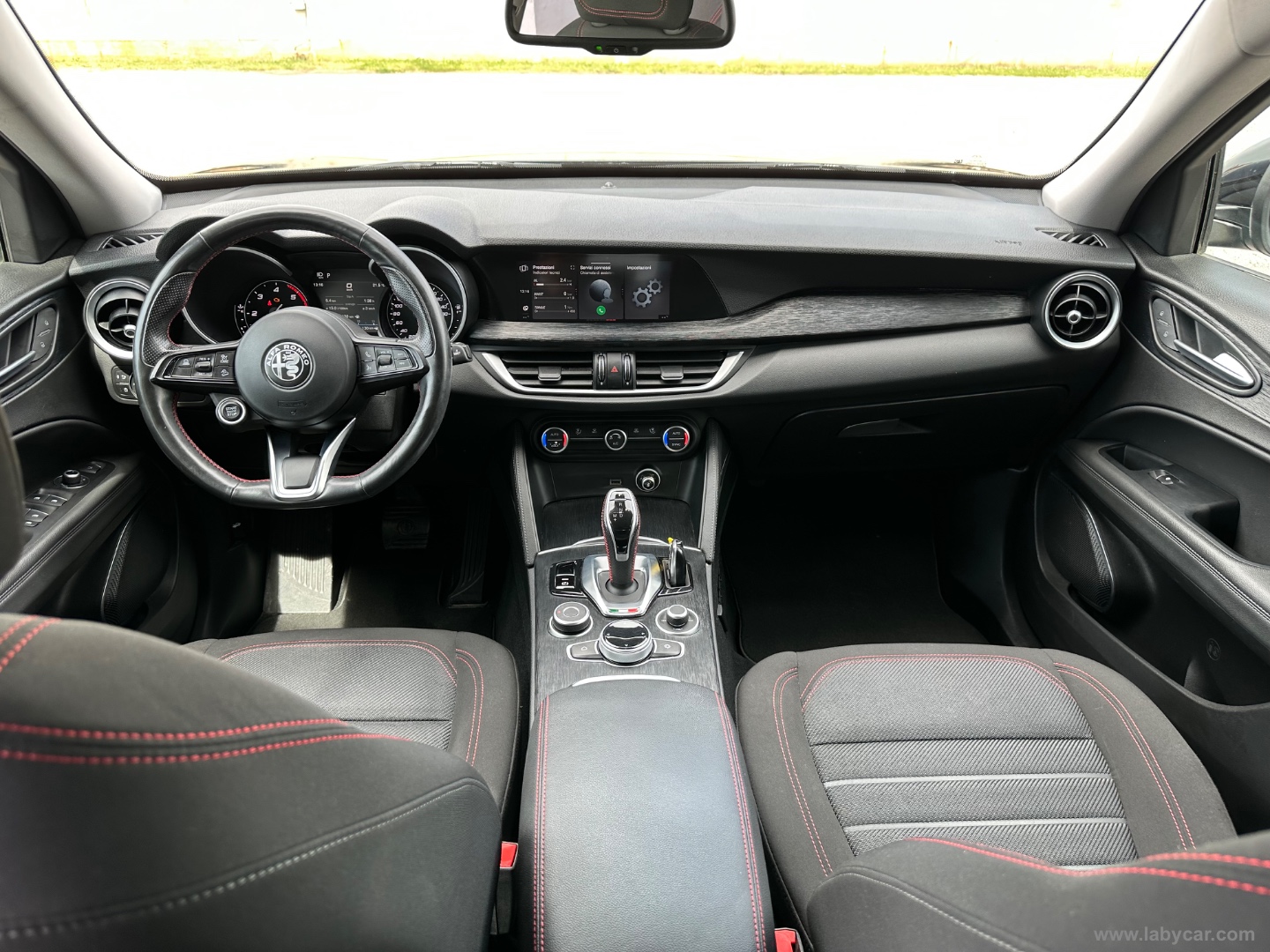 Stelvio 2.2 T.diesel 160CV AT8 RWD R.Ed. - immagine 9