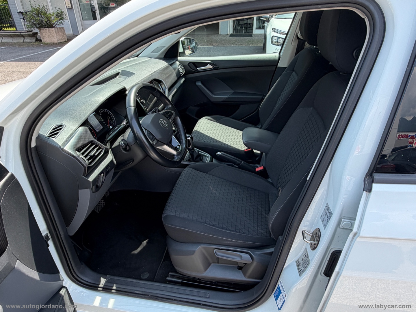 T-Cross 1.0 TSI 110 CV DSG Advanced - immagine 9