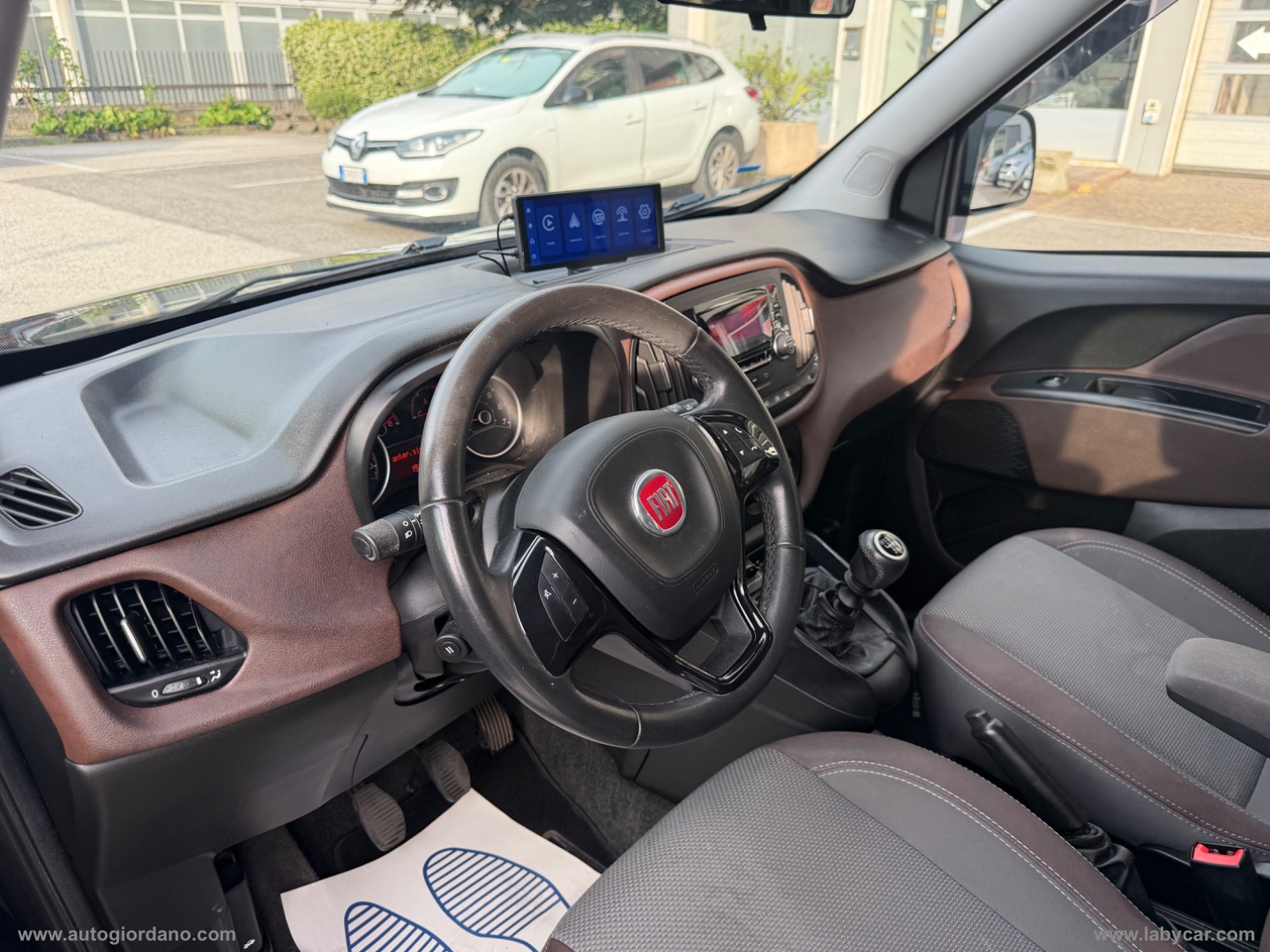Doblò 1.6 MJT 120 CV Trekking - immagine 9