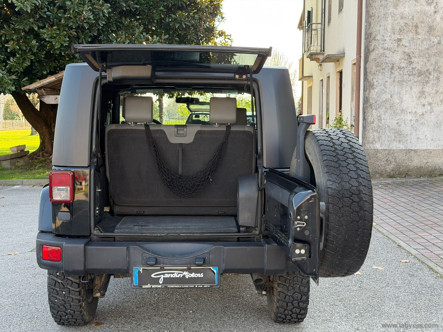 Wrangler 2.8 CRD Sahara Auto 4X4–MOTORE NUOVO - immagine 9